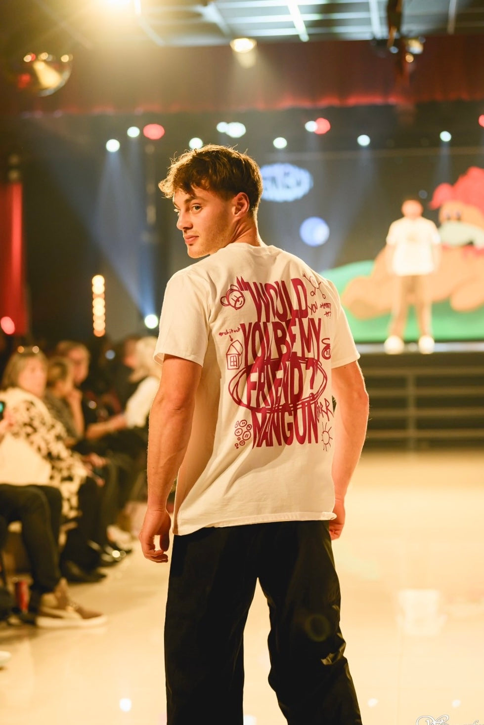 T-shirt "would you be my friend" pink "Précommande"